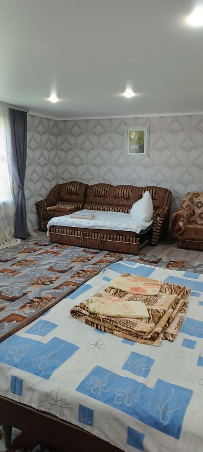 Zolotaya Buhta 10 Hotel Pitsoenda Buitenkant foto